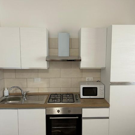 Fly & Stay Apartments ฟิวมิชีโน ภายนอก รูปภาพ