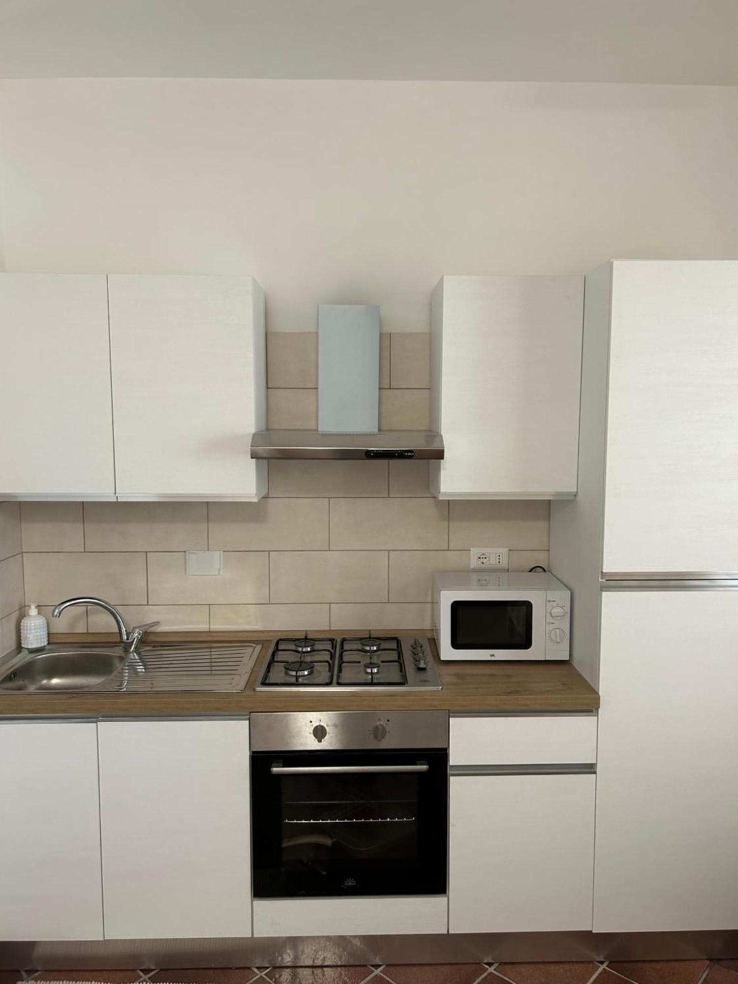 Fly & Stay Apartments ฟิวมิชีโน ภายนอก รูปภาพ
