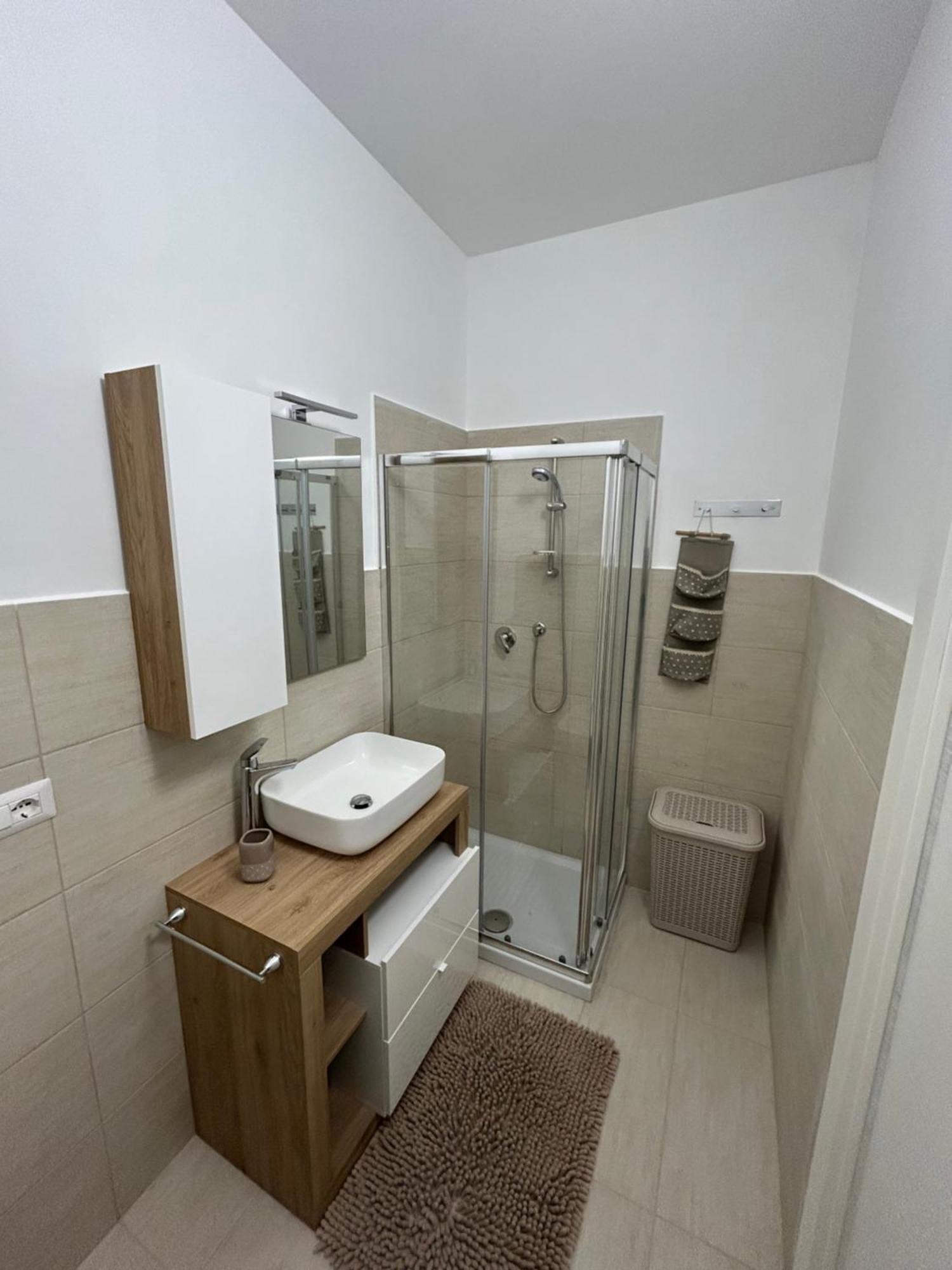 Fly & Stay Apartments ฟิวมิชีโน ภายนอก รูปภาพ